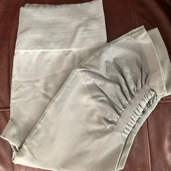 Green lulu lemon wonder under crop - Picture 3 of 5